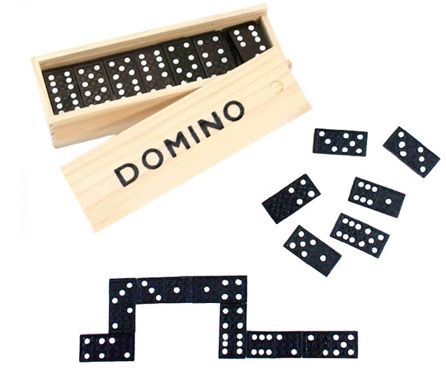 Domino i trälåda