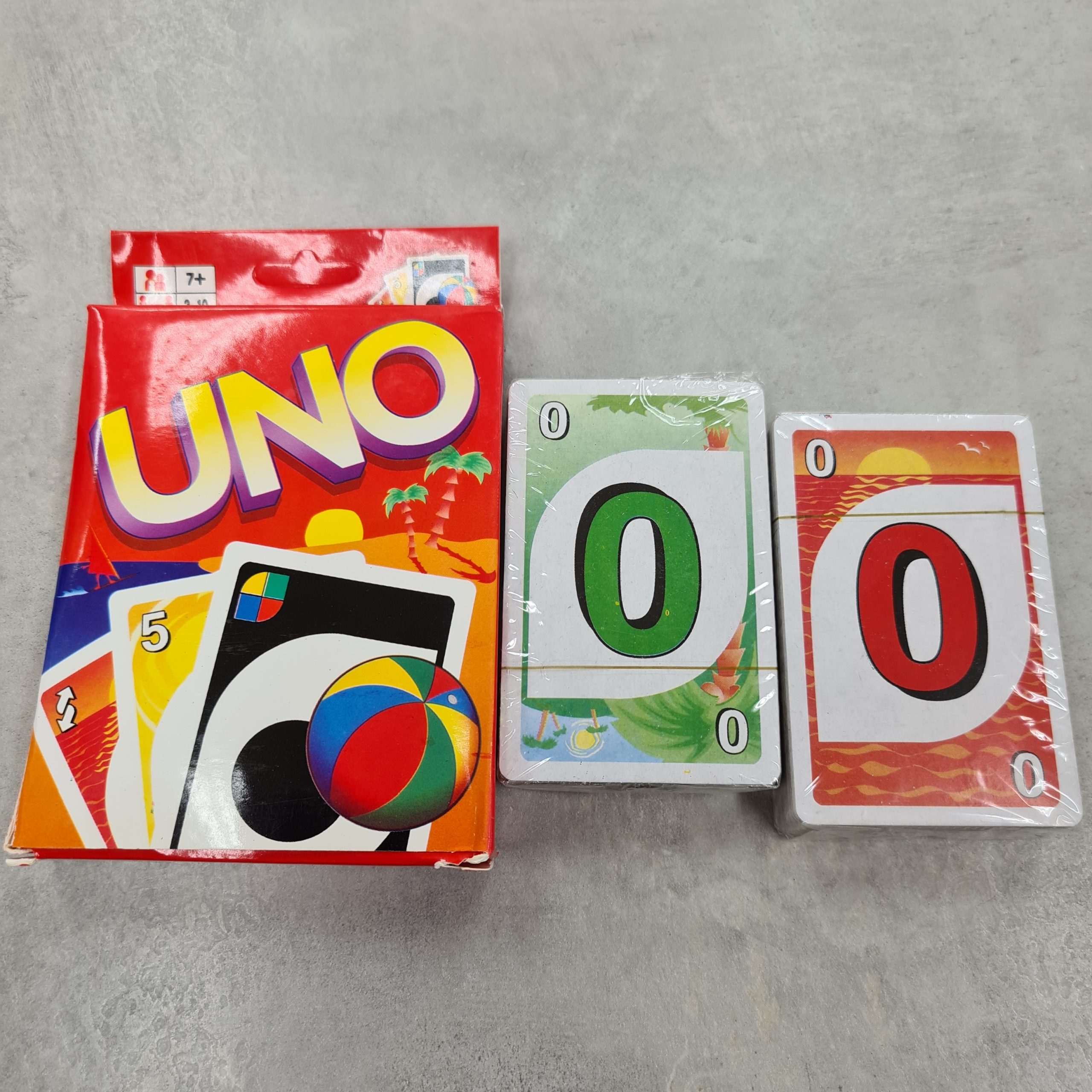 Uno basic kortspel familjespe