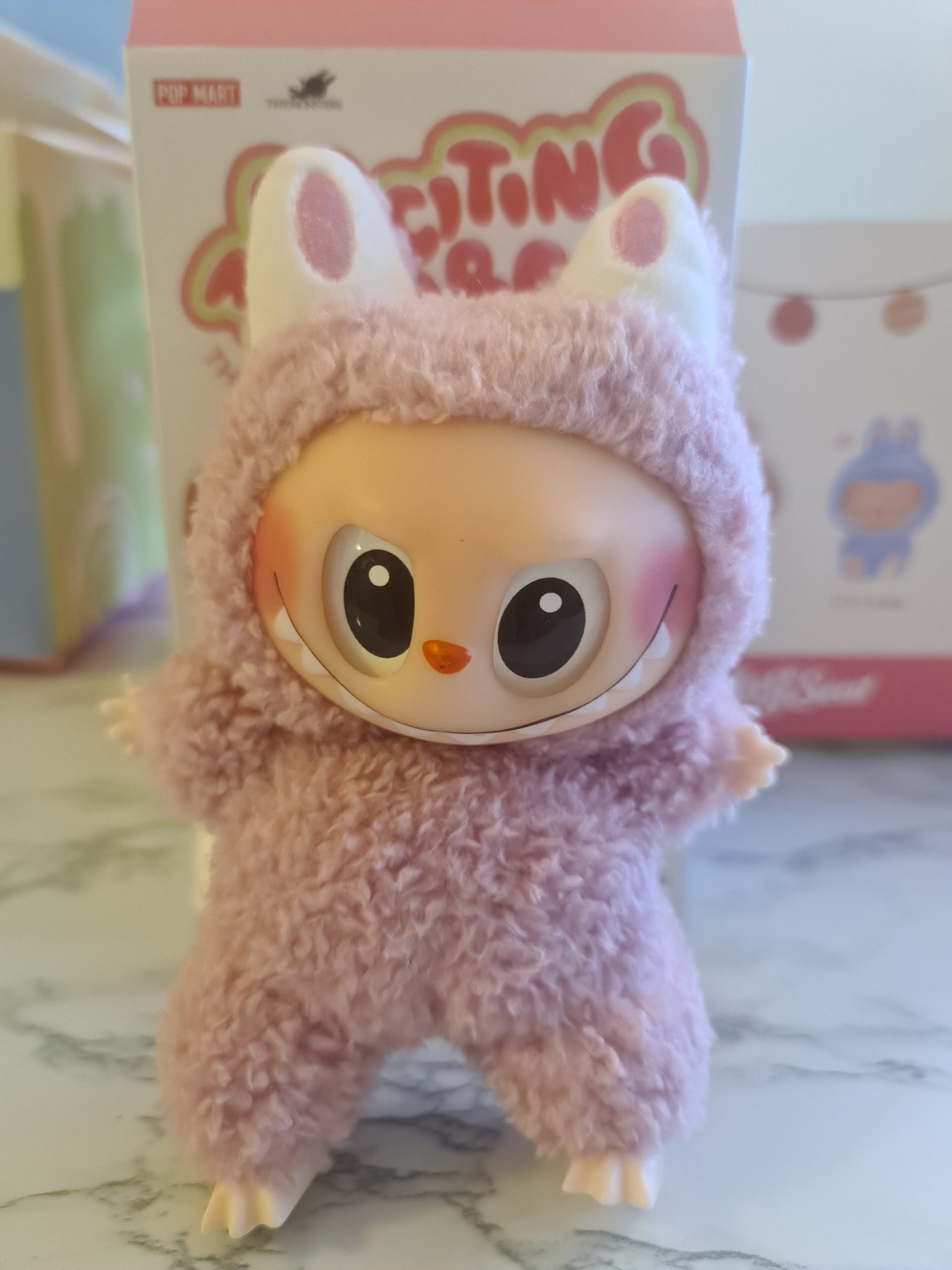 POP MART Labubu